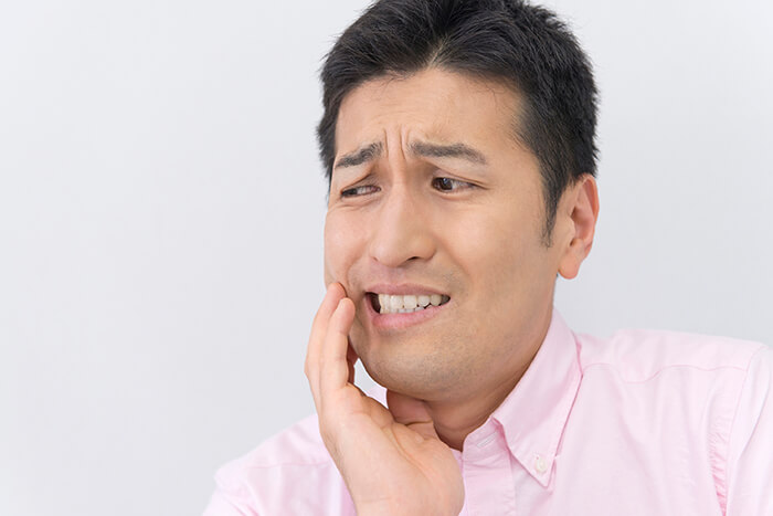 全身にも影響を及ぼす 顎関節症と歯ぎしり